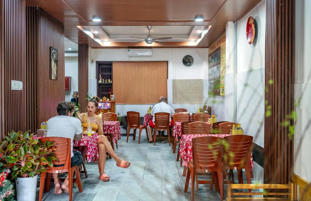 Rockmouse Centre River Villa Hoi An-1